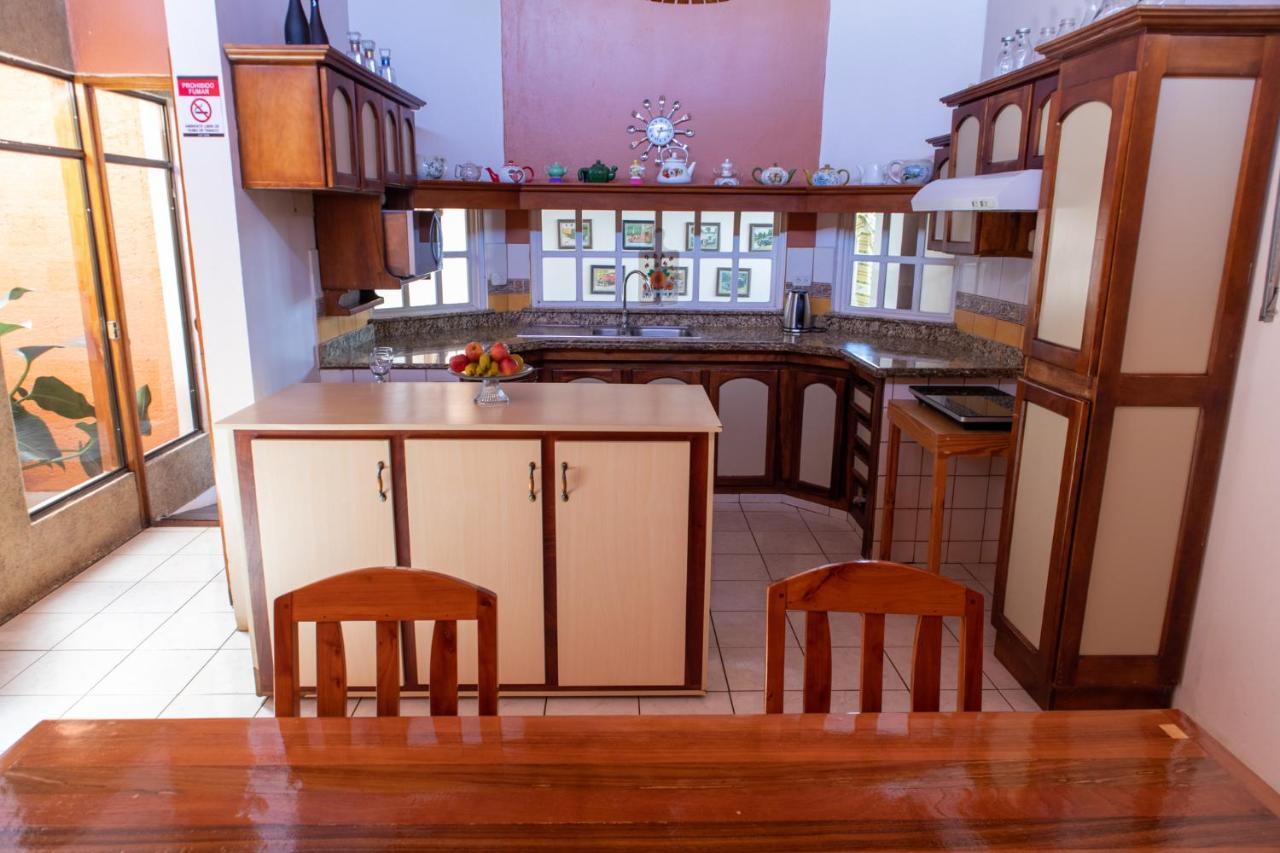 Hostel Bouganvilia Bed And Breakfast San Ramon  Exterior photo